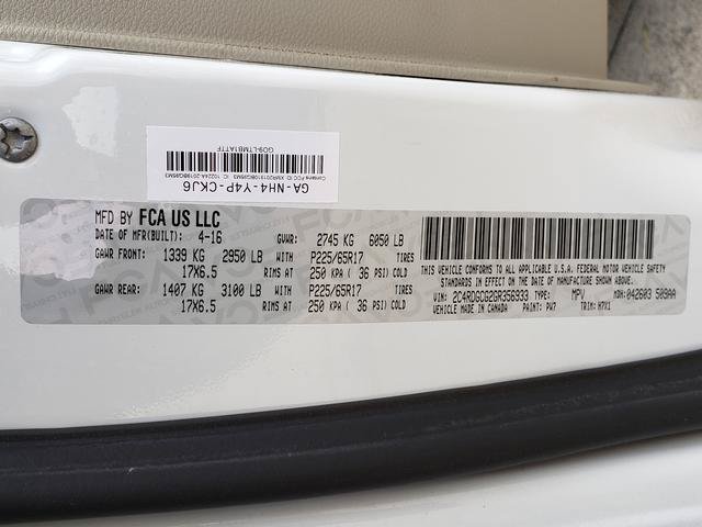 Used 2016 Dodge Grand Caravan SXT w/ Rear Park Assist Package FWD image 25