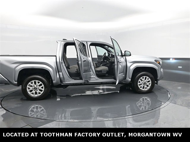 Used 2024 Toyota Tacoma SR5 image 28