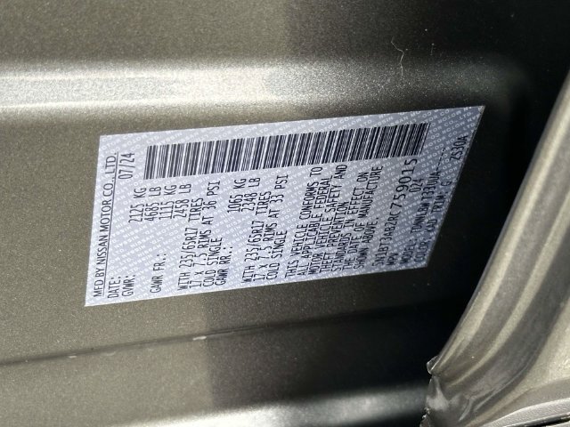 Used 2024 Nissan Rogue S AWD/4WD image 25