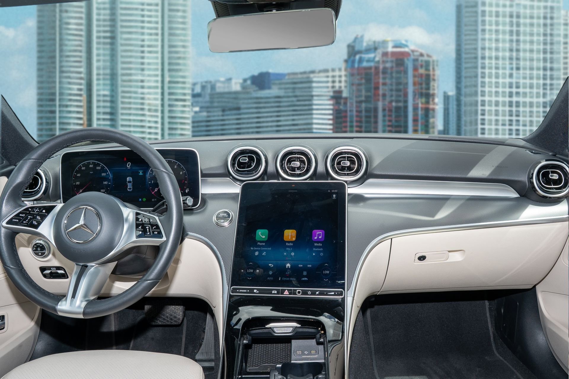 Used 2025 Mercedes-Benz C 300 4MATIC Sedan image 21