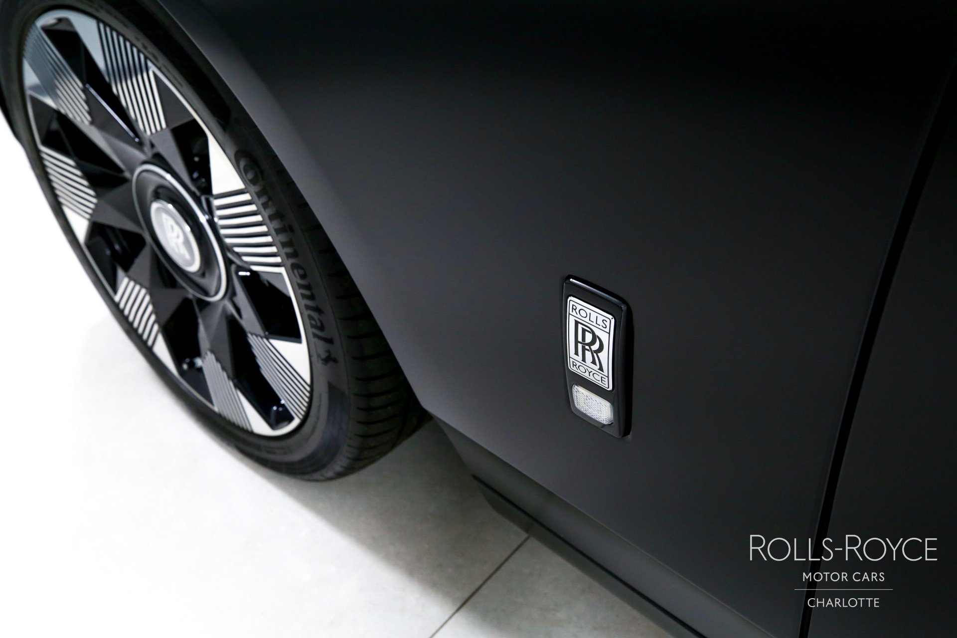 Used 2024 Rolls-Royce Phantom Extended Wheelbase w/ The Phantom Package image 46