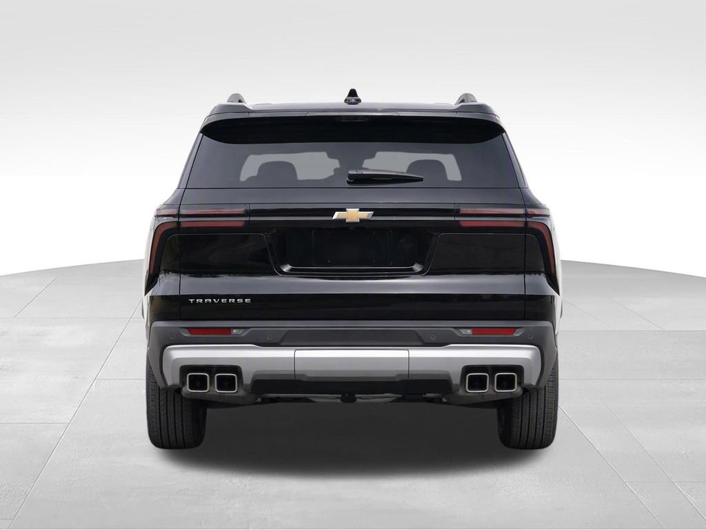 Used 2026 Chevrolet Traverse LT w/ Driver Confidence Package FWD image 7