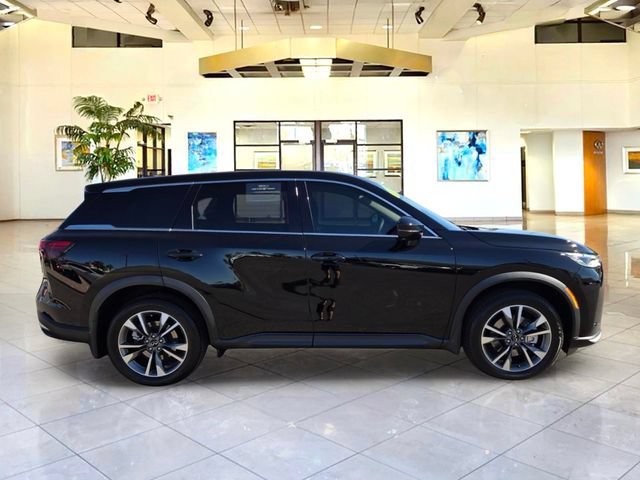 Certified 2026 INFINITI QX60 Pure w/ Cargo Package AWD/4WD image 4