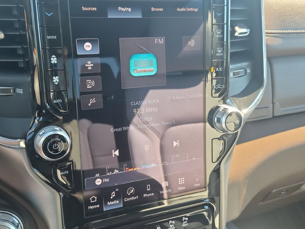 New 2027 RAM 1500 Laramie AWD/4WD image 22