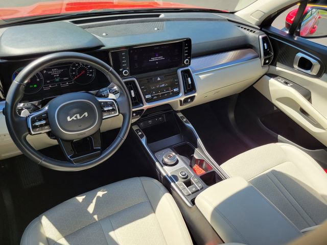 Certified 2022 Kia Sorento EX image 24