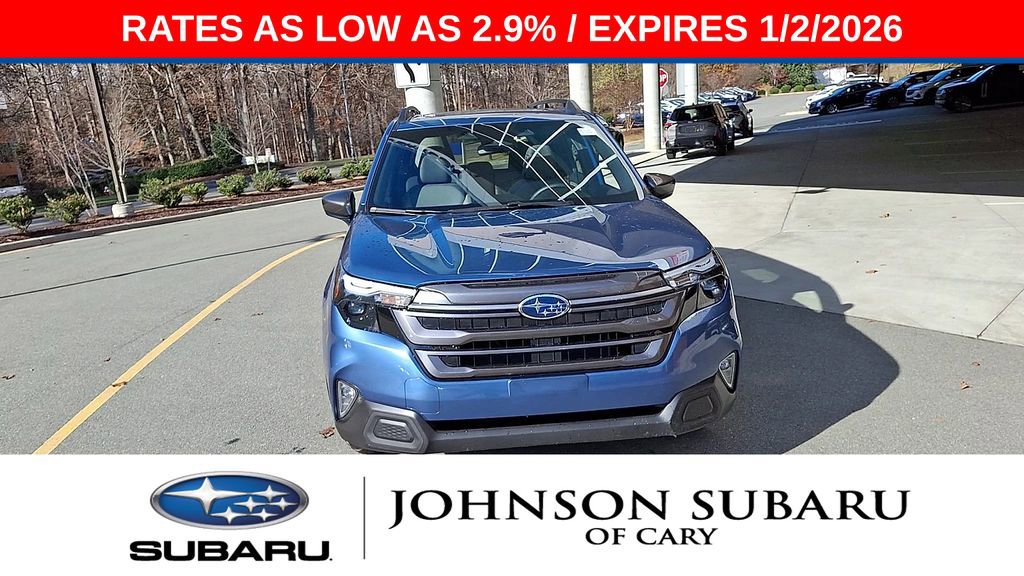 Used 2025 Subaru Forester Premium w/ Protection Package image 3
