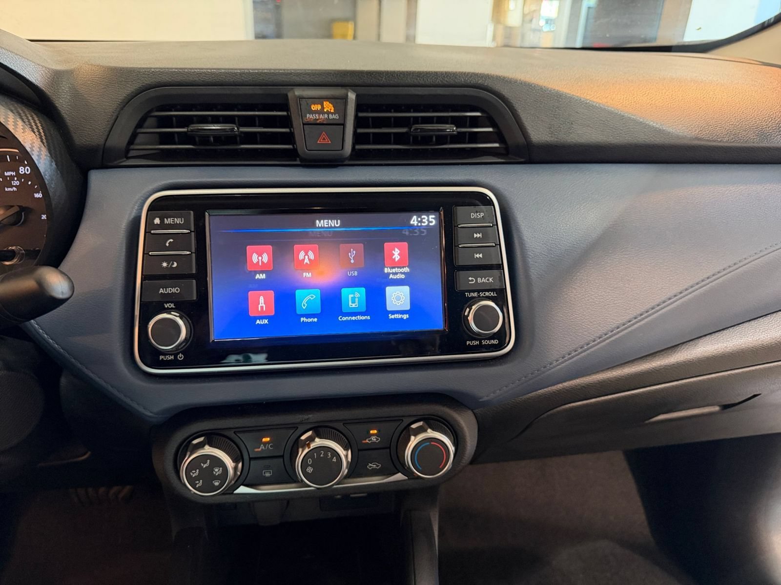 Used 2025 Nissan Versa SV FWD image 16