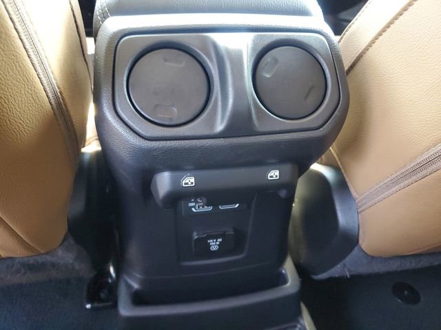 Used 2022 Jeep Wrangler Unlimited Sahara w/ Cold Weather Group image 10