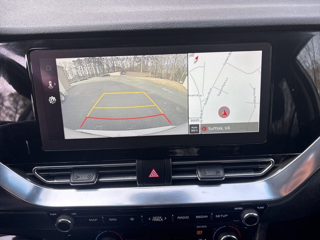 Used 2022 Kia Niro Touring Special Edition FWD image 23