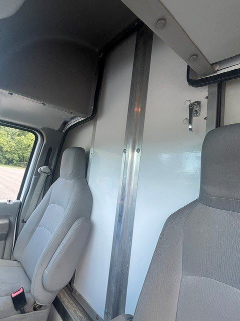 Used 2019 Ford E-350 and Econoline 350 Super Duty RWD image 11