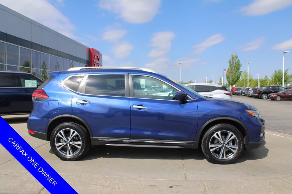 Used 2017 Nissan Rogue SL w/ SL Premium Package AWD/4WD image 6