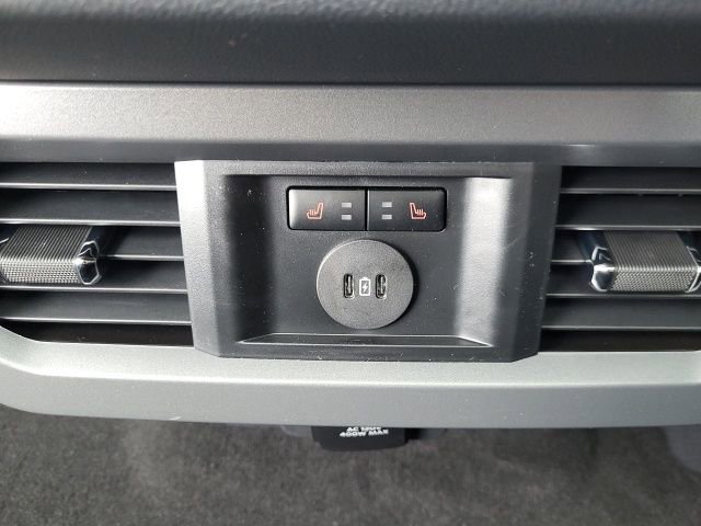 New 2026 Ford F350 Lariat w/ Black Appearance Package image 17