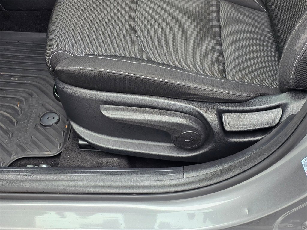 Used 2022 Kia Forte LXS image 12