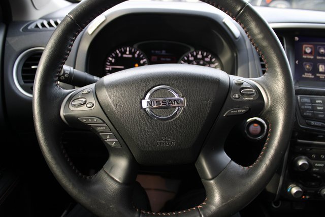 Used 2020 Nissan Pathfinder SL image 23