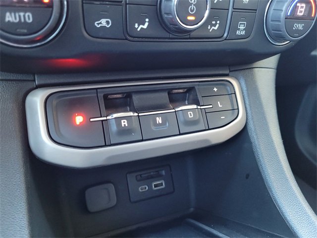 Used 2023 GMC Acadia Denali image 12