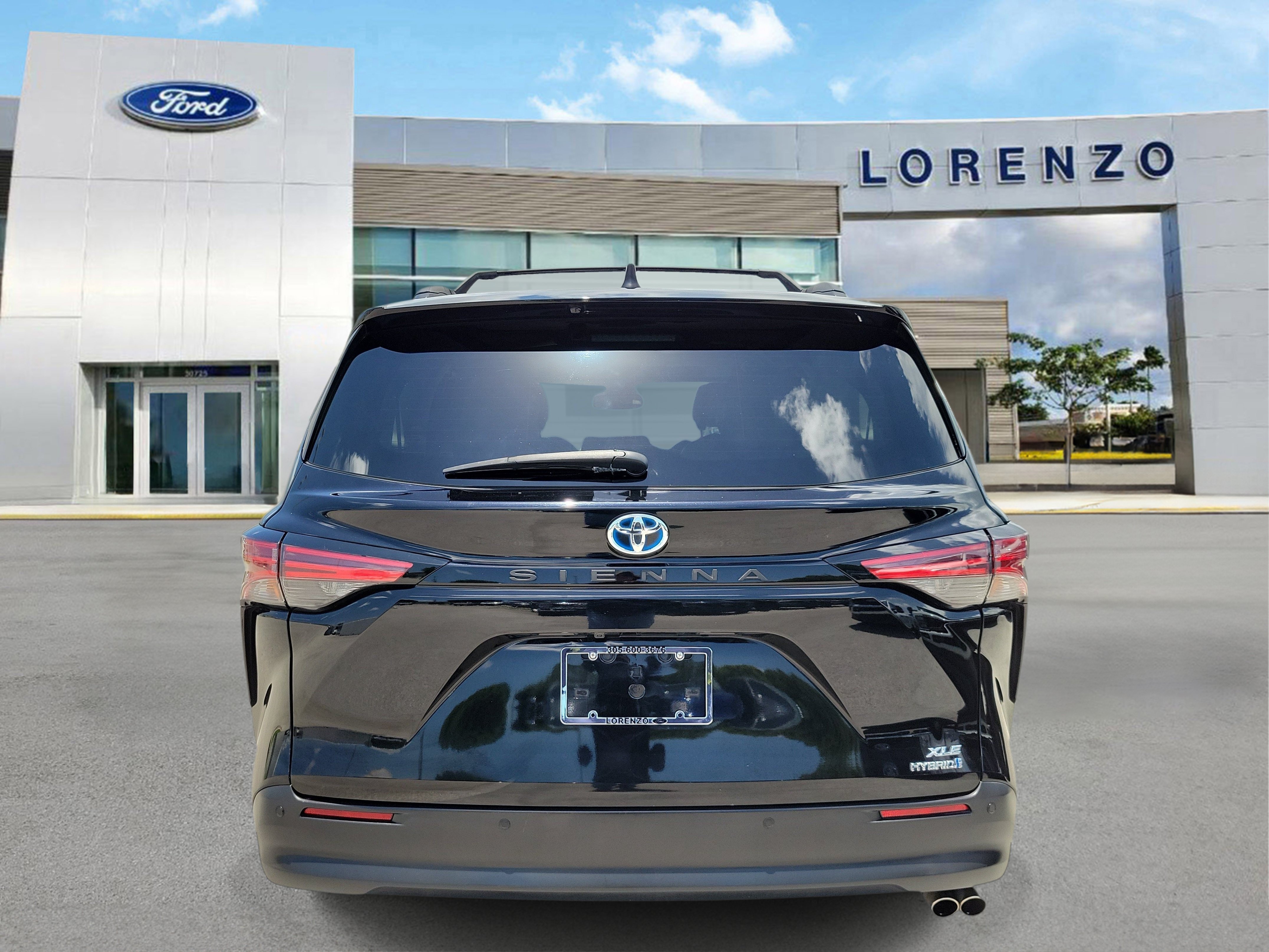 Used 2021 Toyota Sienna XLE FWD image 6