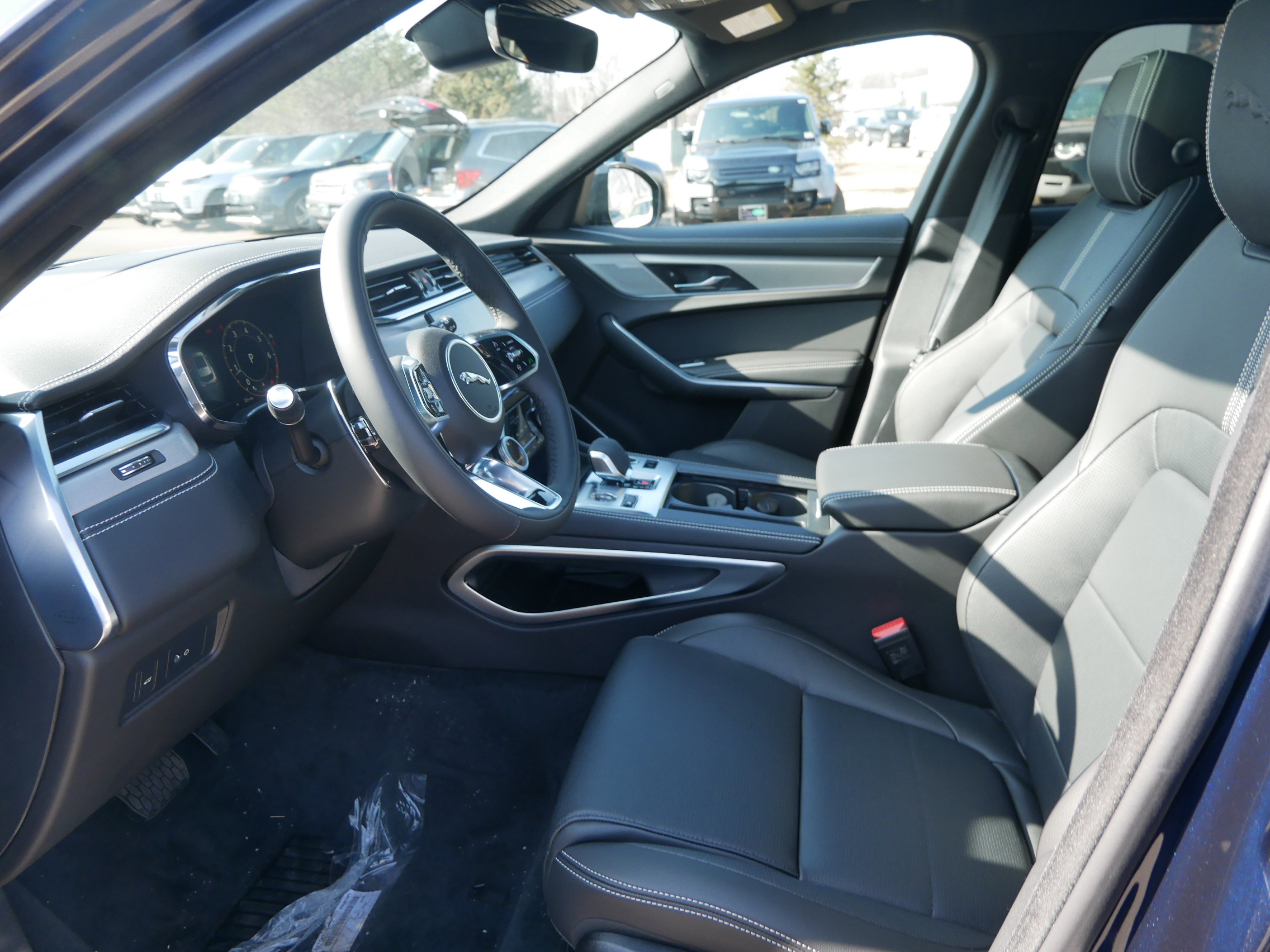 New 2026 Jaguar F-PACE R-Dynamic S image 3