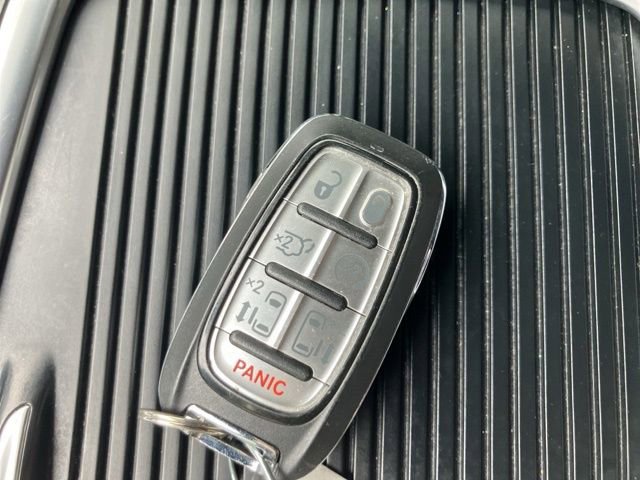 Used 2020 Chrysler Pacifica Limited w/ Advanced Safetytec Group image 53