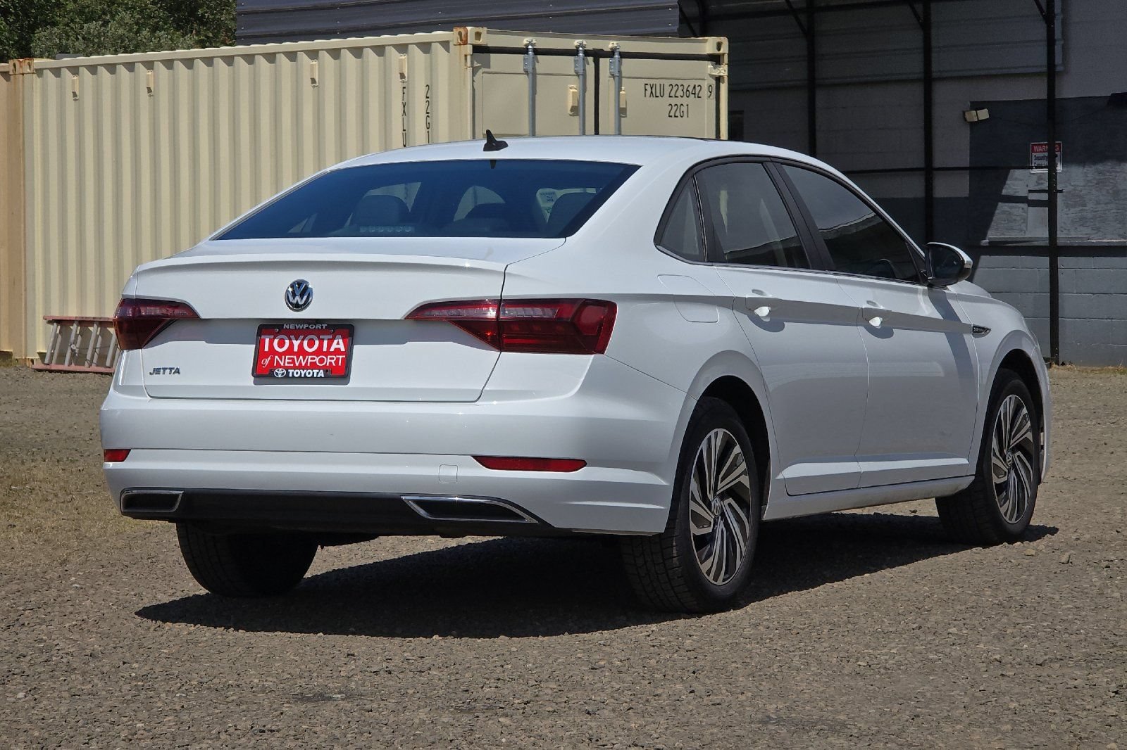 Used 2021 Volkswagen Jetta SEL Premium FWD image 4