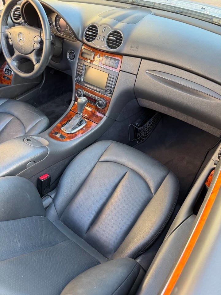 Used 2005 Mercedes-Benz CLK 500 Cabriolet w/ Lighting Pkg image 13