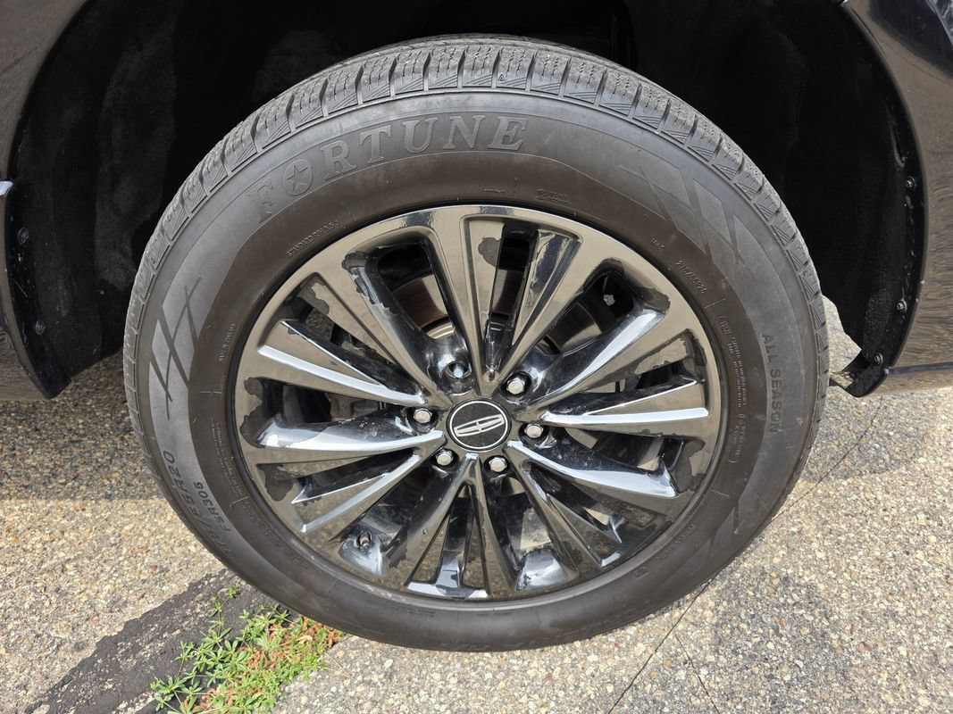 Used 2017 Lincoln Navigator L Select AWD/4WD image 46