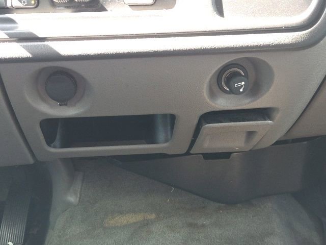 Used 2006 Chevrolet Tahoe LS w/ Smart Select Package RWD image 29