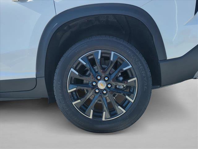 New 2026 Chevrolet Traverse LT w/ Sun and Wheel Package FWD image 10