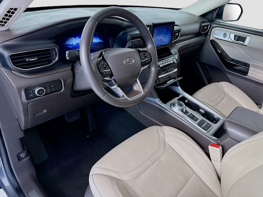 Used 2023 Ford Explorer Platinum image 9