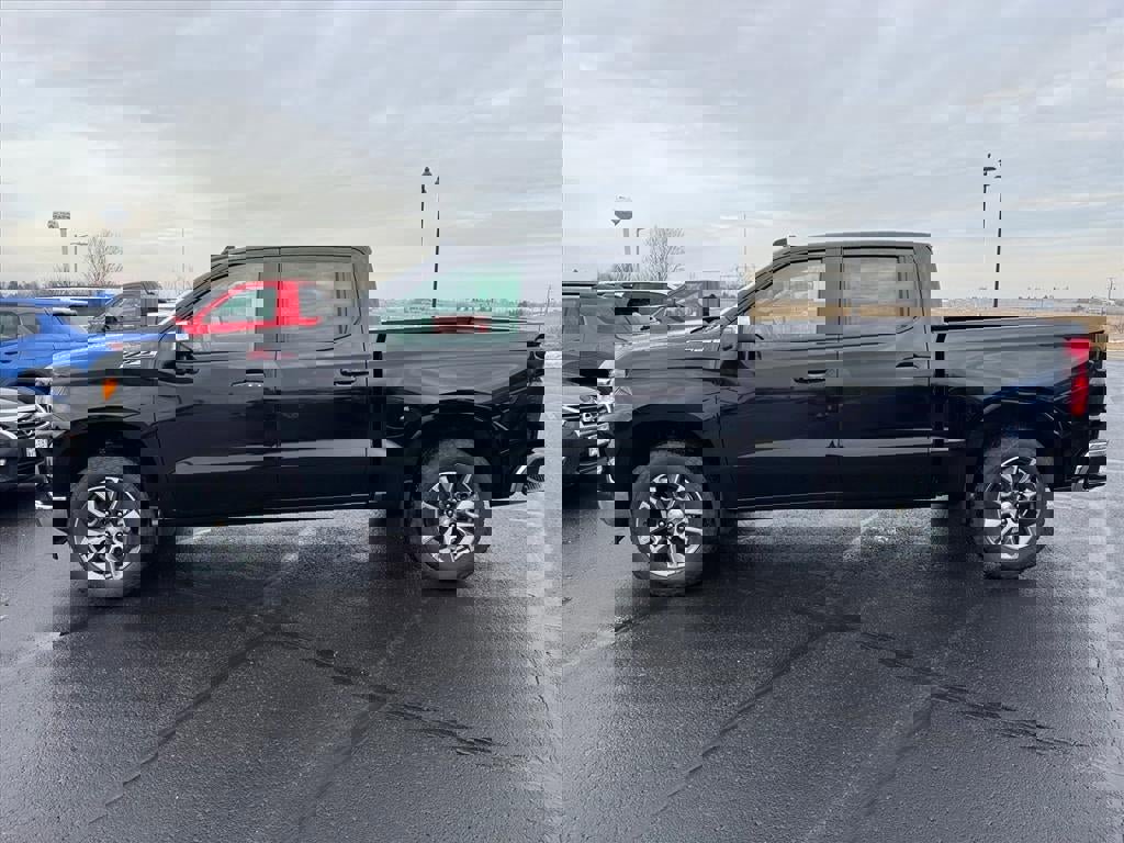 New 2026 Chevrolet Silverado 1500 LT w/ Z71 Off-Road Package image 2