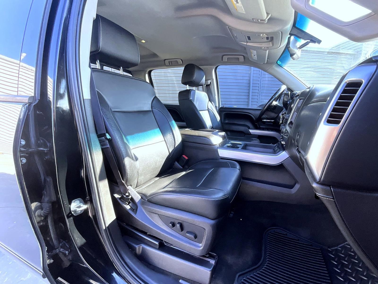 Used 2016 Chevrolet Silverado 1500 LTZ Z71 w/ LTZ Plus Package image 16