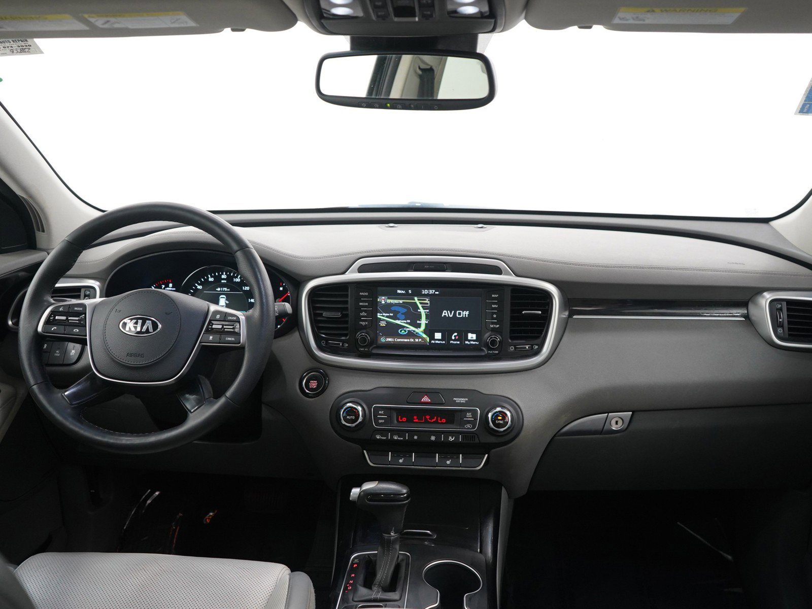 Used 2019 Kia Sorento SX image 13