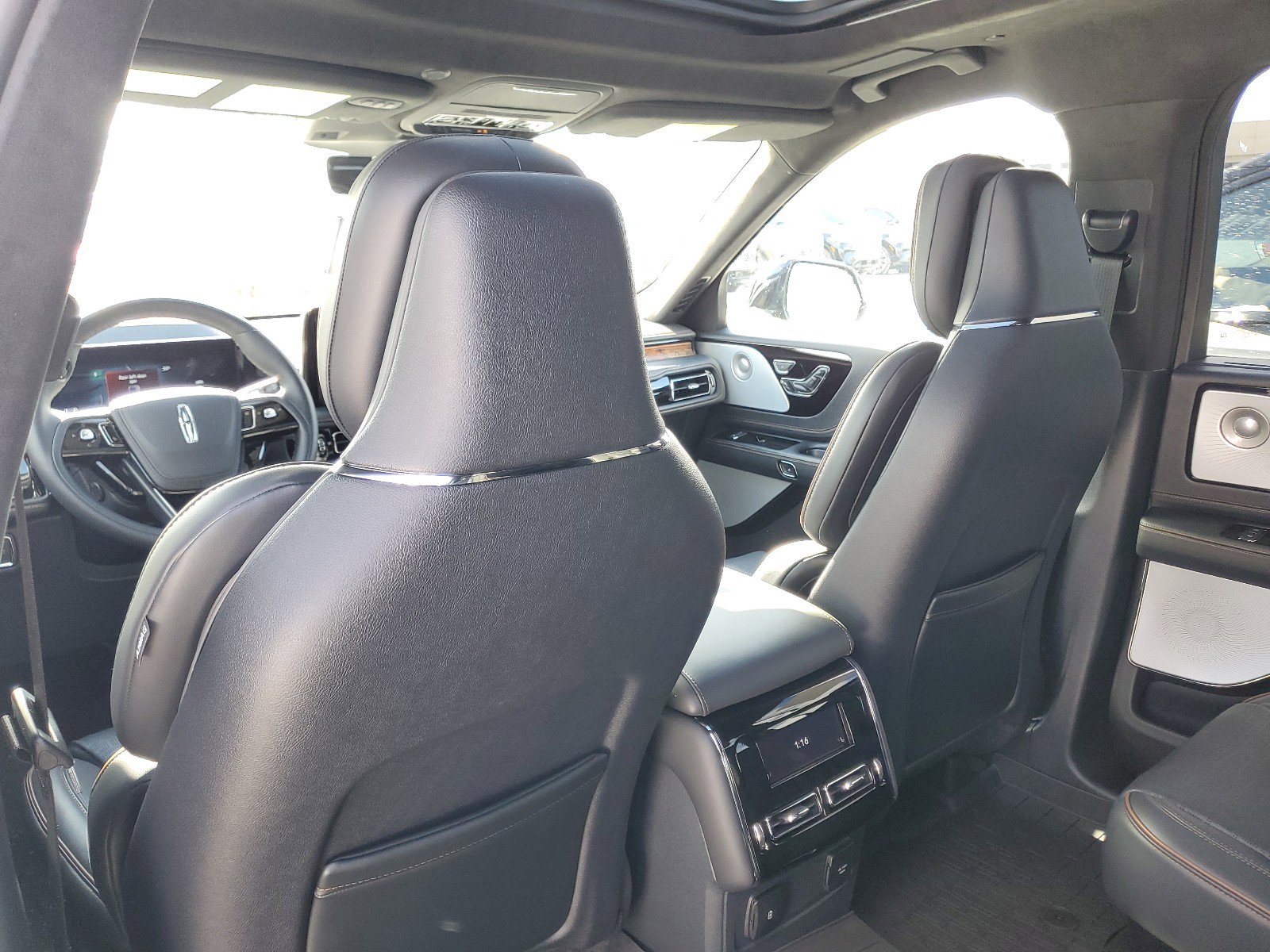 New 2025 Lincoln Aviator Black Label image 25