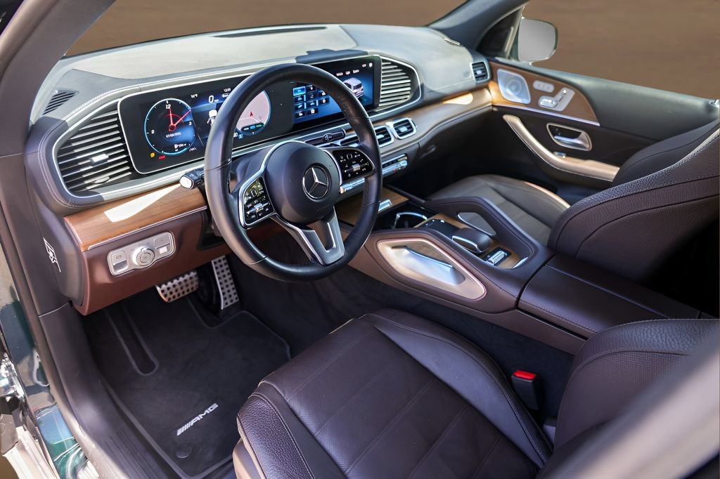 Used 2023 Mercedes-Benz GLS 450 4MATIC image 9
