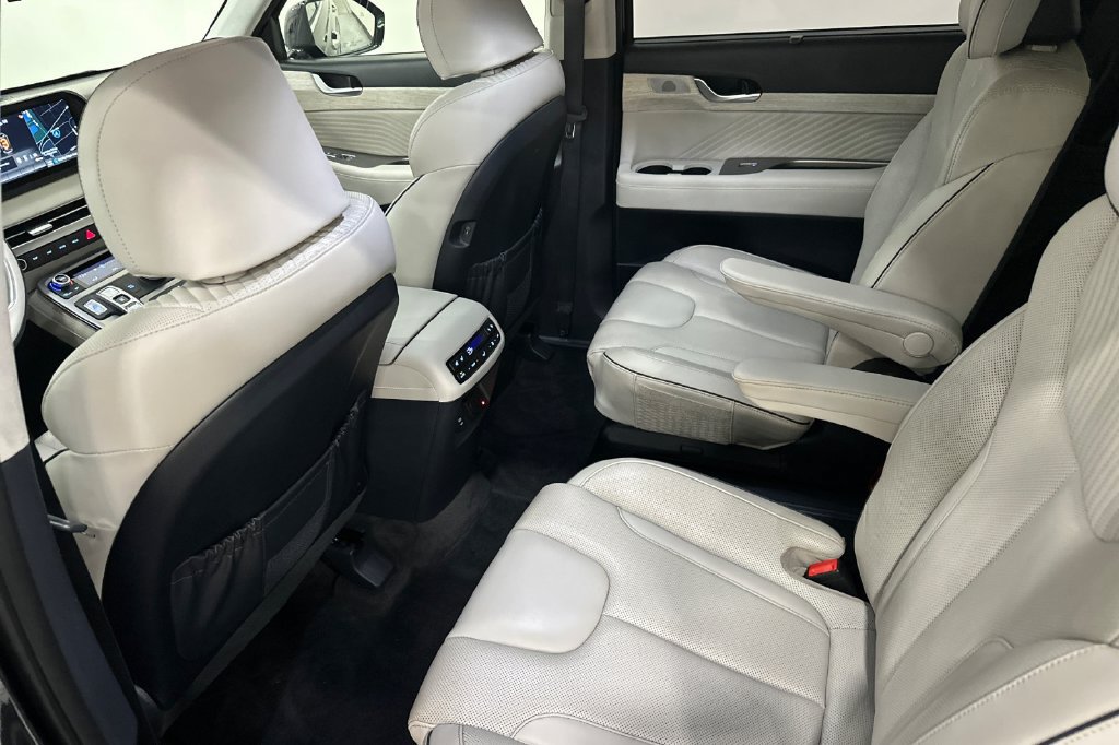 Used 2023 Hyundai Palisade Calligraphy AWD/4WD image 13