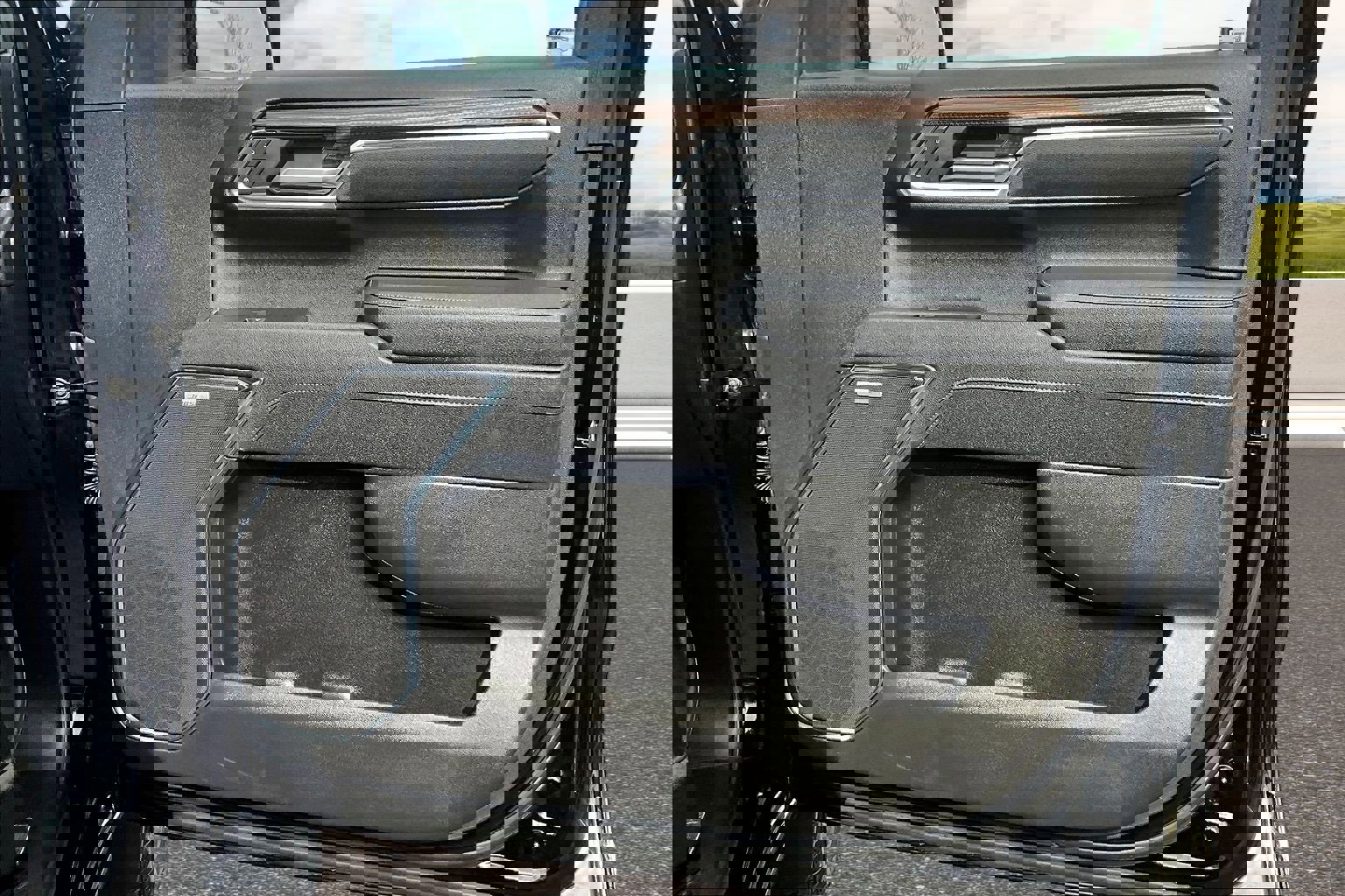 Used 2025 Chevrolet Silverado 1500 LT Trail Boss w/ Convenience Package II image 20