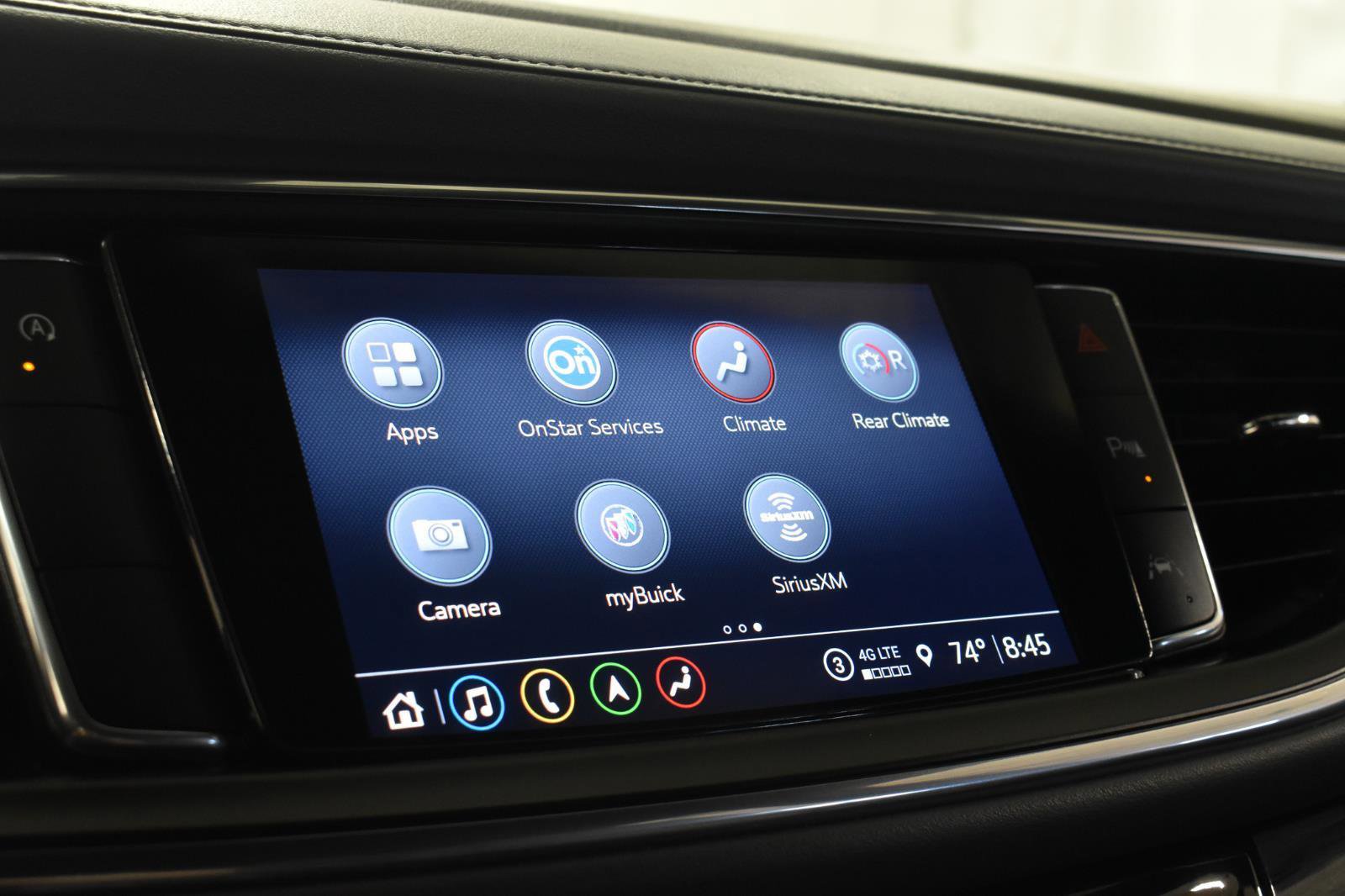 Used 2022 Buick Enclave Premium image 16