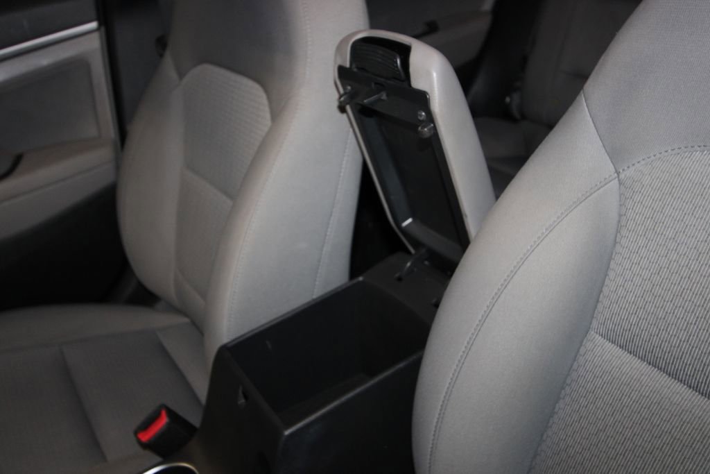 Used 2017 Hyundai Elantra SE image 16