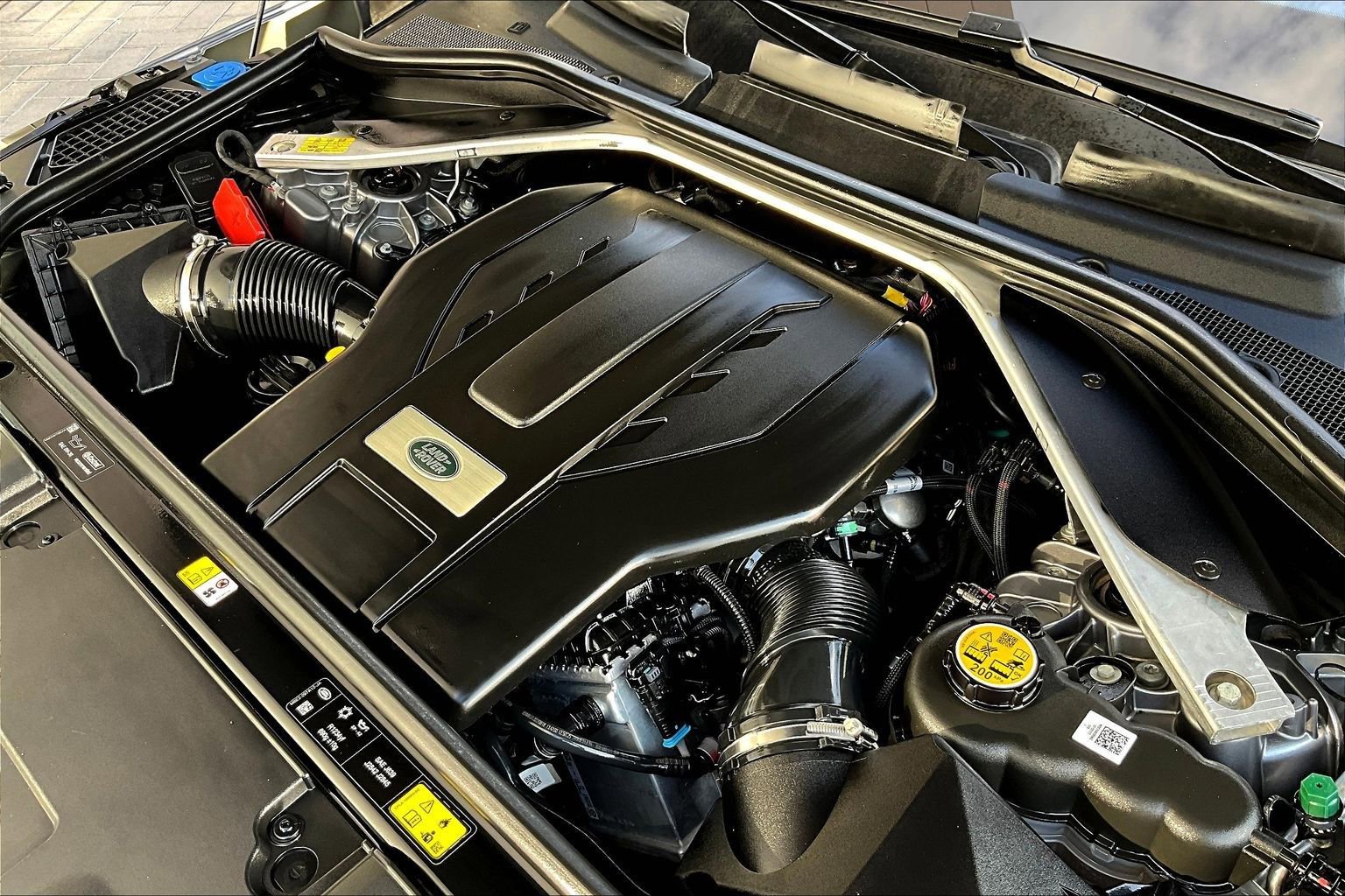 Used 2023 Land Rover Range Rover SE image 30