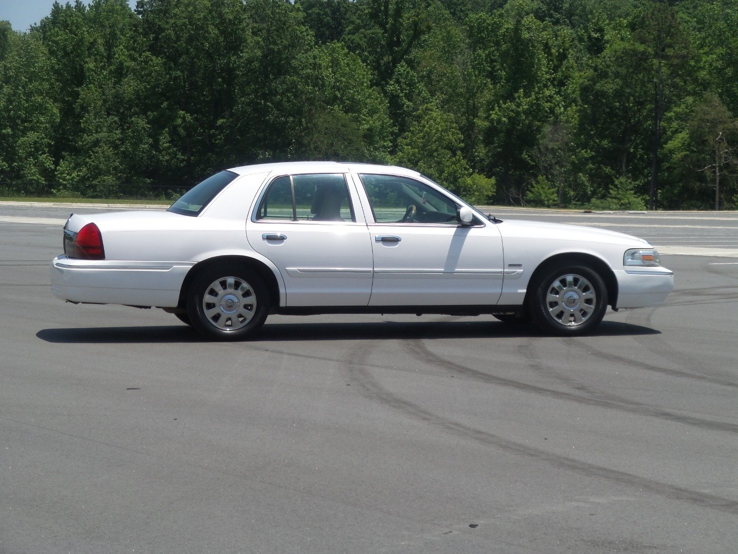 Used 2006 Mercury Grand Marquis LS RWD image 5