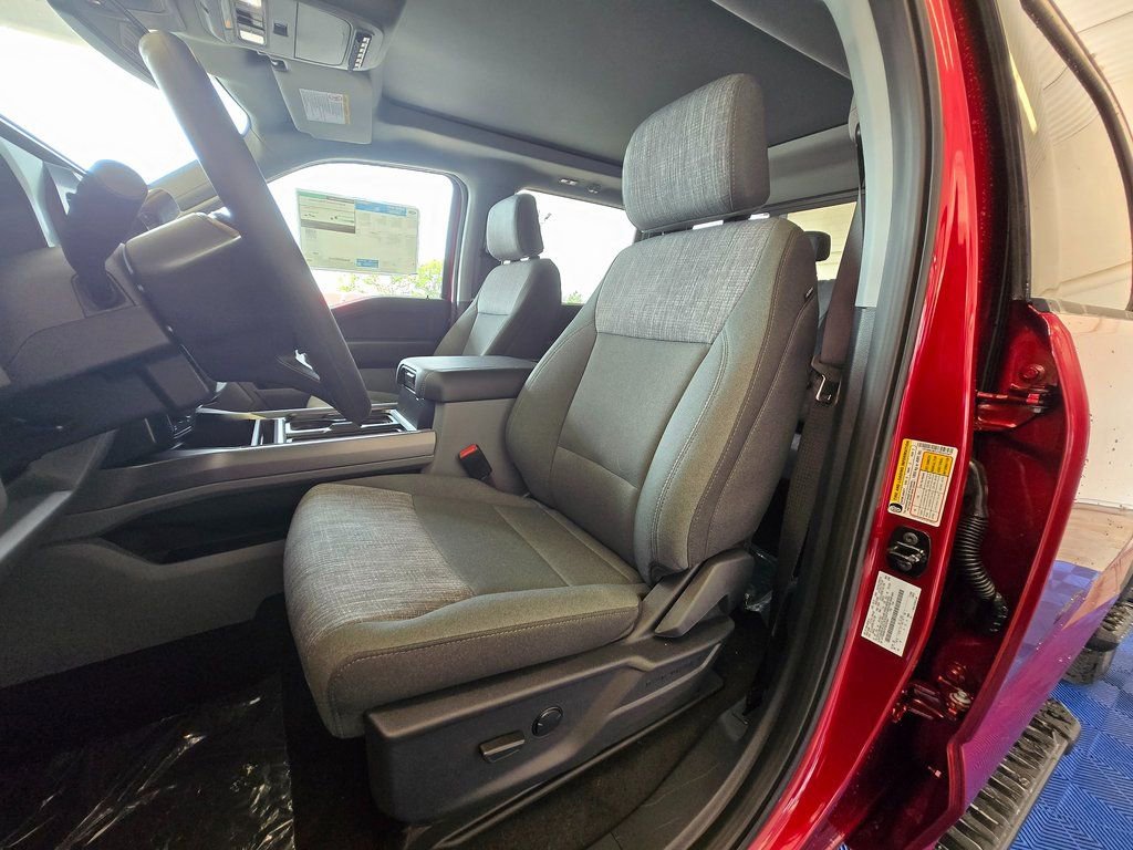 New 2026 Ford F350 XLT w/ XLT Premium Package image 8