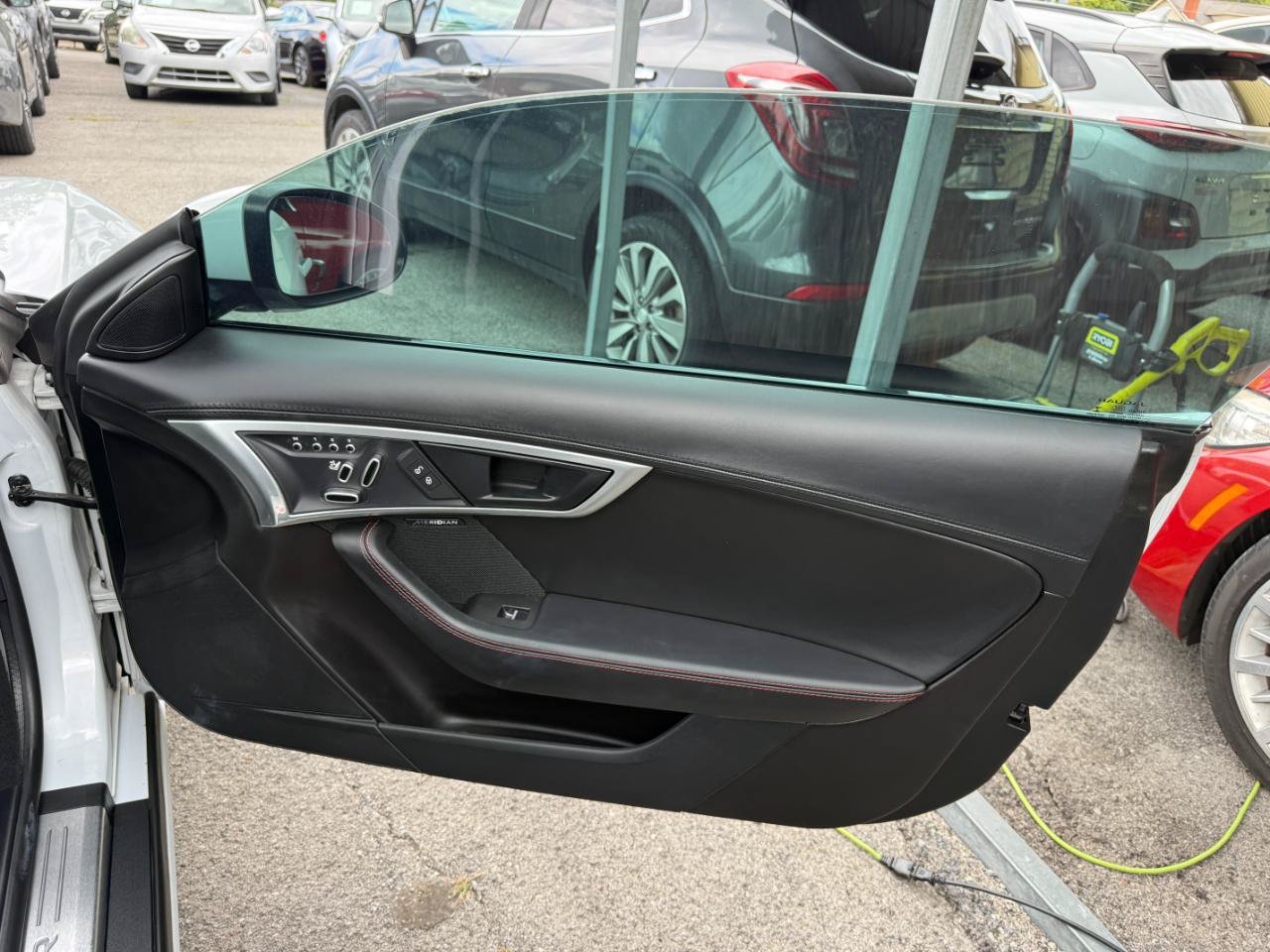 Used 2018 Jaguar F-TYPE Coupe RWD image 48