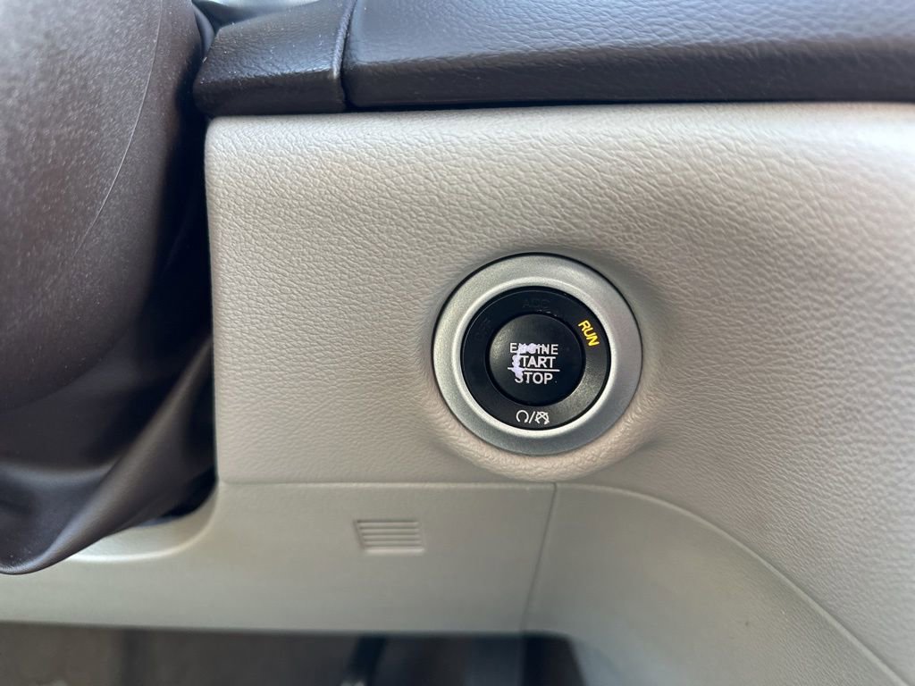 Used 2018 Chrysler Pacifica Touring Plus w/ Tire & Wheel Group image 24