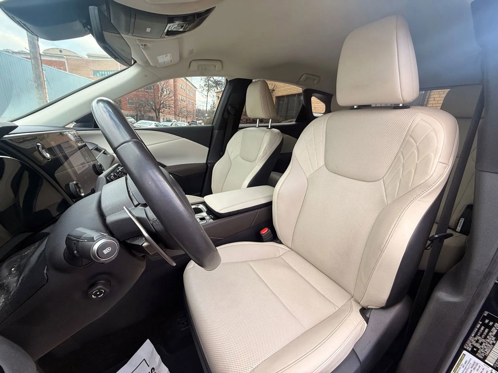 Used 2024 Lexus RX 350 FWD w/ Technology Package image 11