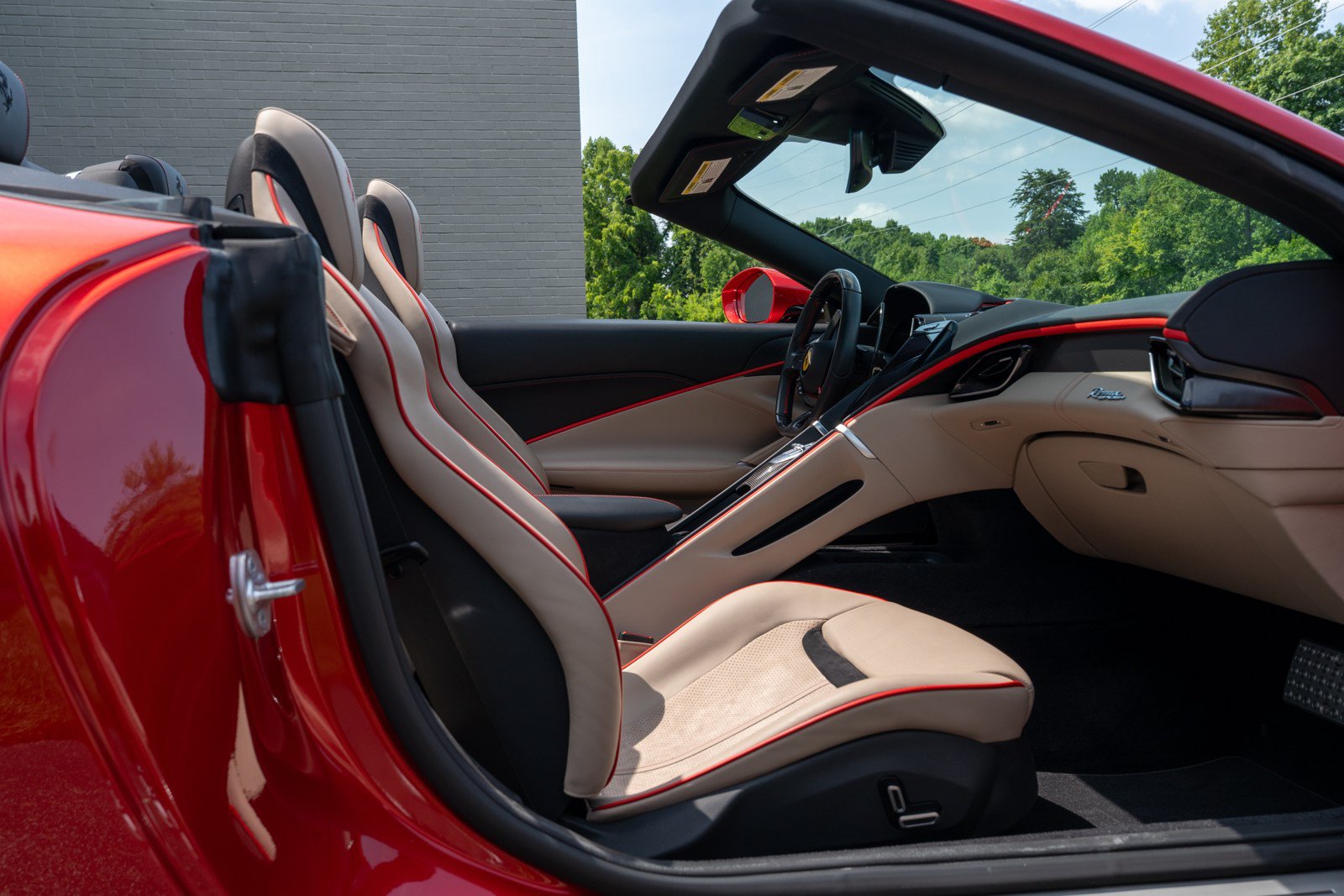 Used 2024 Ferrari Roma Spider RWD image 46