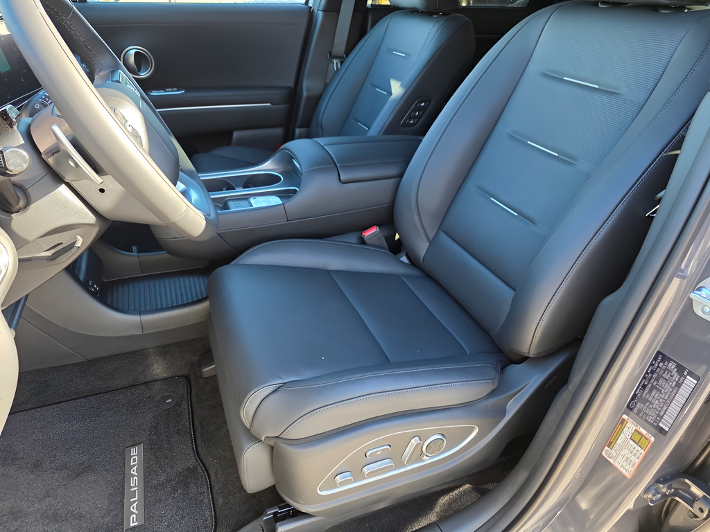 New 2026 Hyundai Palisade Calligraphy AWD/4WD image 13