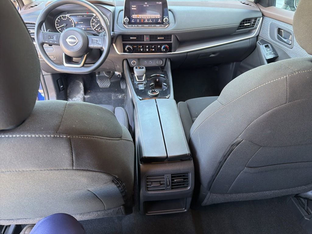 Used 2023 Nissan Rogue S AWD/4WD image 12