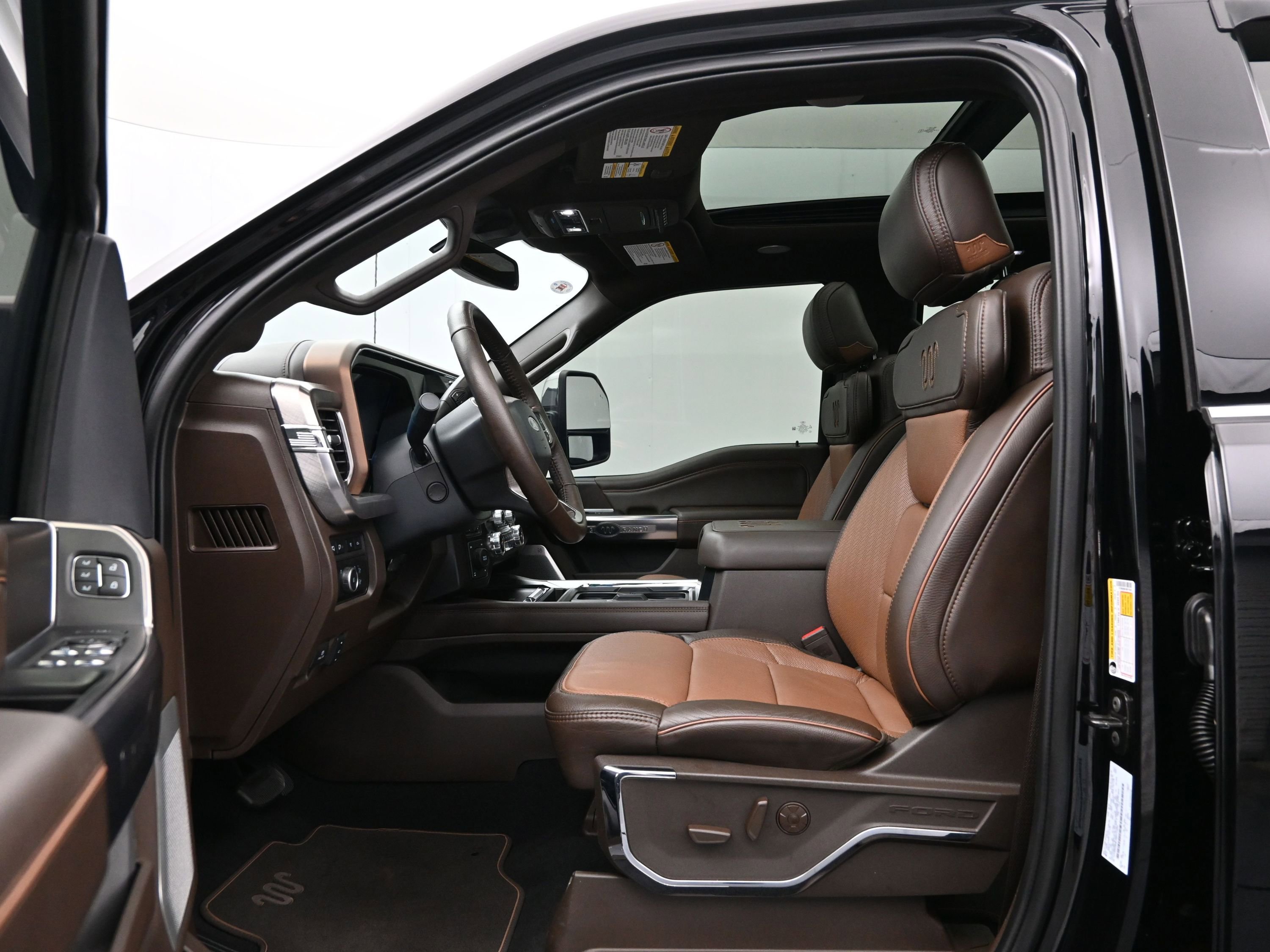 Used 2024 Ford F250 King Ranch w/ Chrome Package AWD/4WD image 9