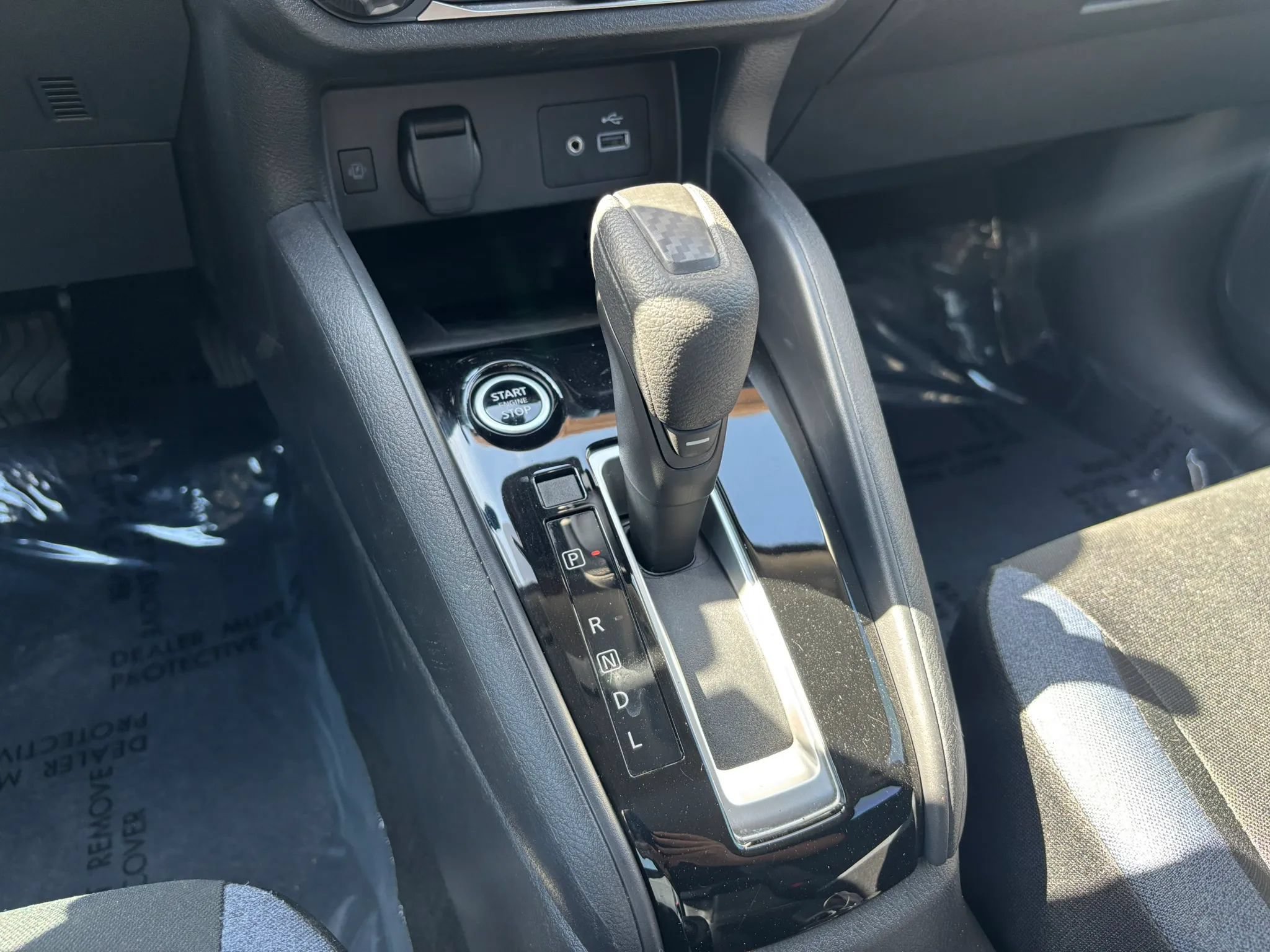 Used 2025 Nissan Versa SV w/ Trunk Package FWD image 32