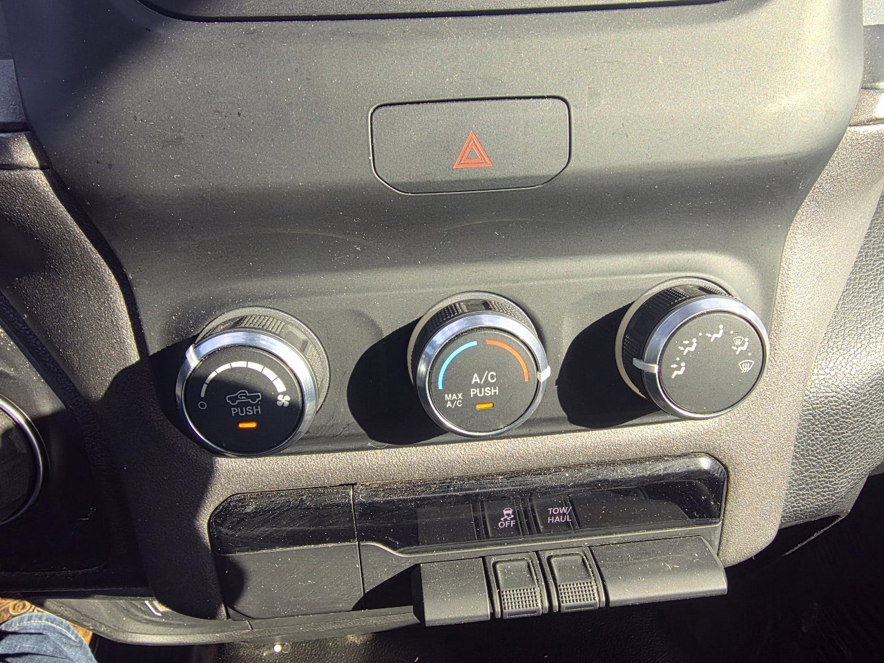 Used 2022 RAM 3500 Tradesman image 16