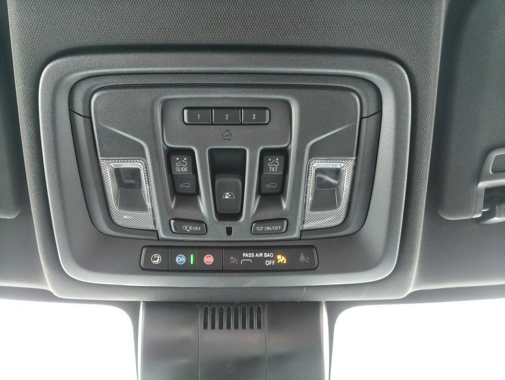 Used 2025 Chevrolet Silverado 1500 High Country AWD/4WD image 27